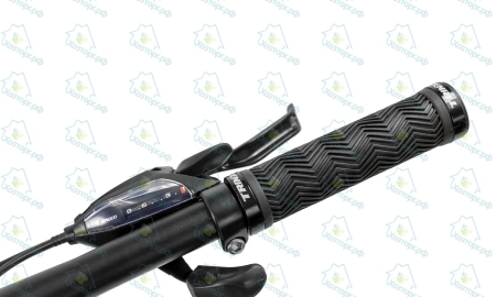  Велосипед TRINX 700С Free 2.0 рама 470мм, черный мат/синий-серебряный *